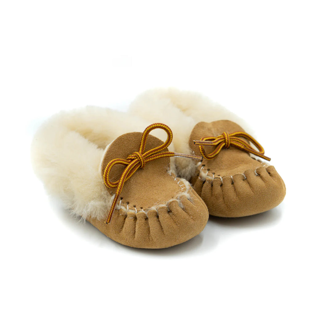 Ohtsi'ra' (cloud) - Baby - 100% sheepskin moccasin