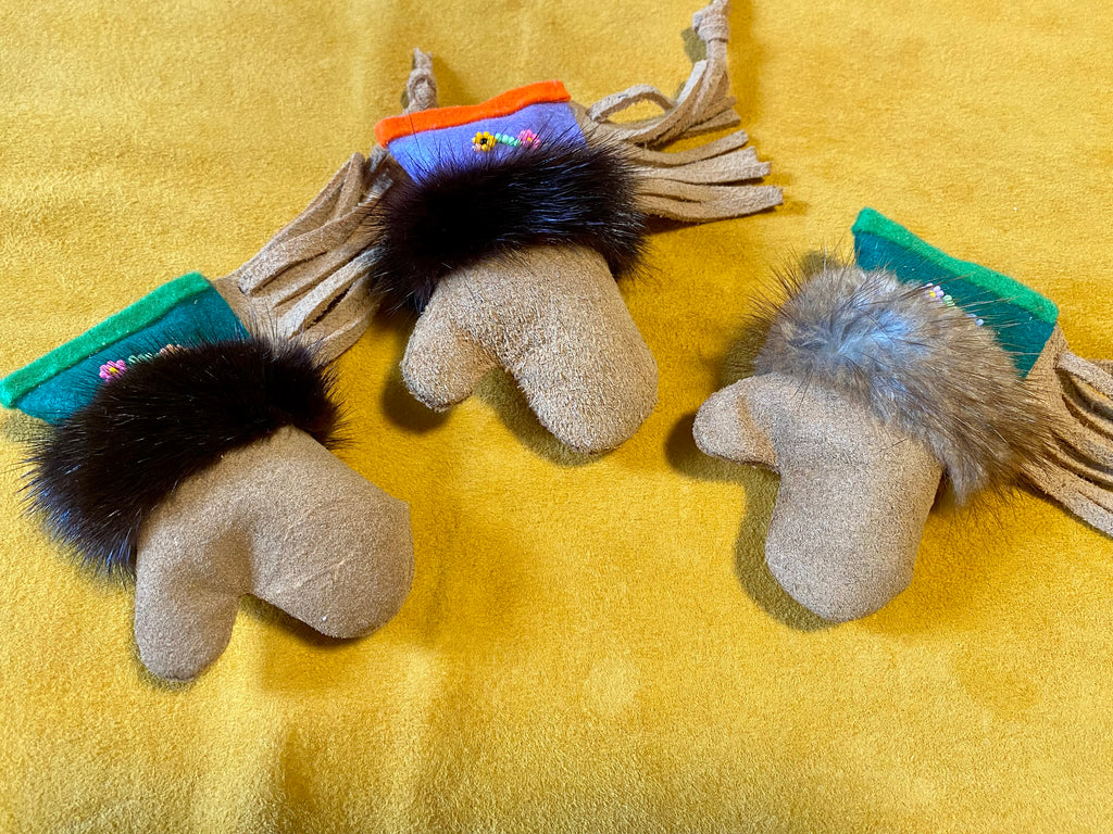 MITTEN ORNAMENT
